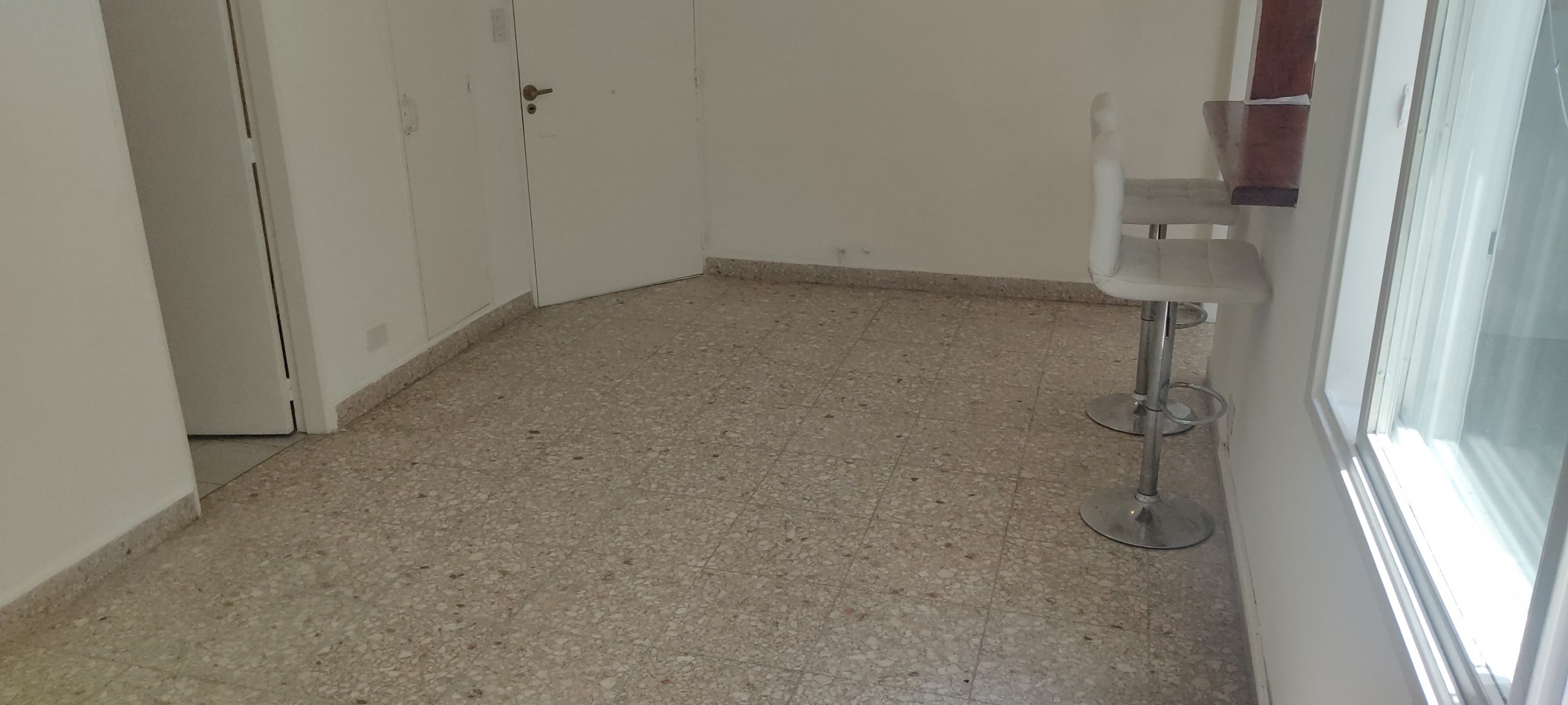 Alquiler Monoambiente | Cocina Independiente | PATIO