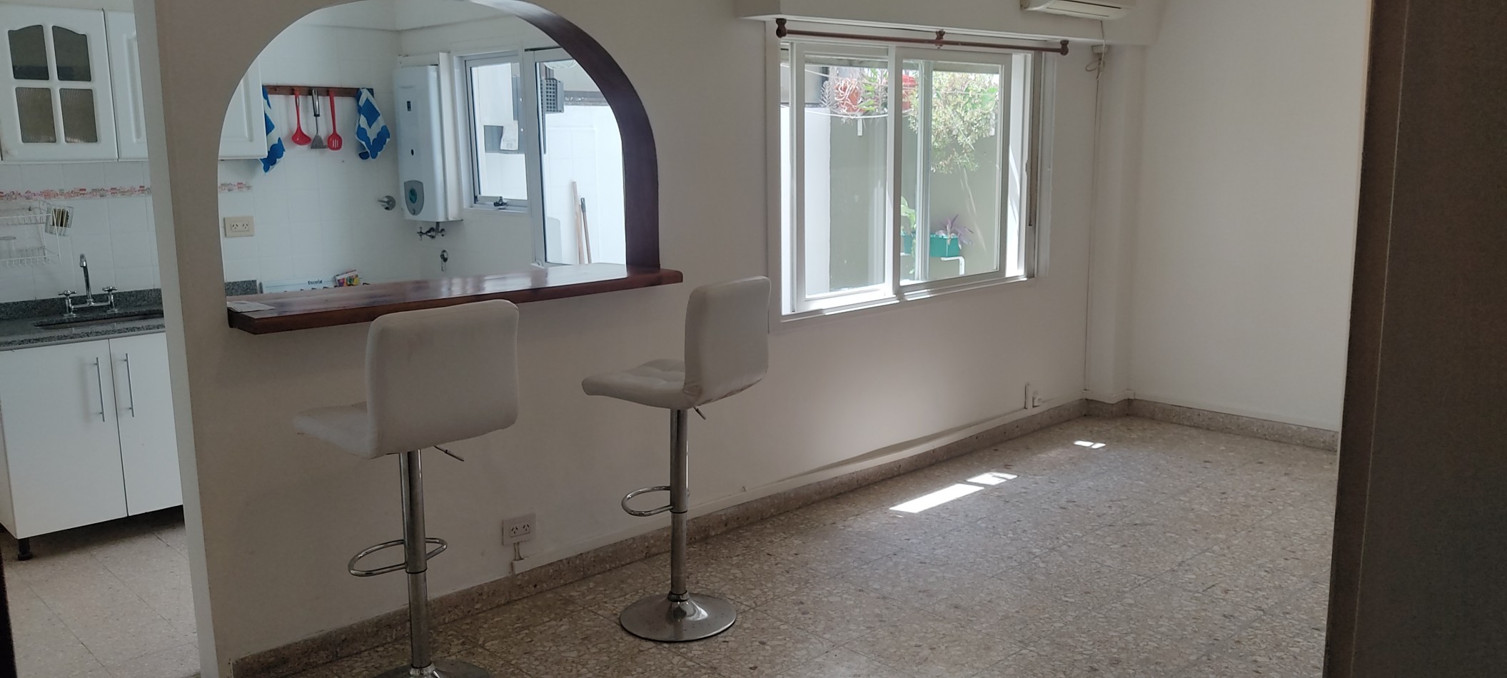 Alquiler Monoambiente | Cocina Independiente | PATIO