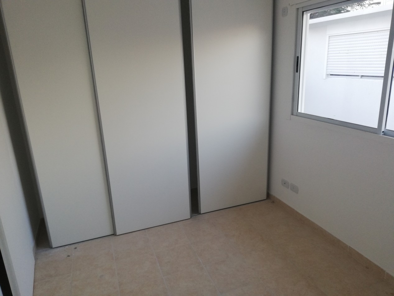 PH 4 AMB con TOILETTE, PATIO y TERRAZA | ABL y AYSA INCLUIDO | SIN EXPENSAS!!