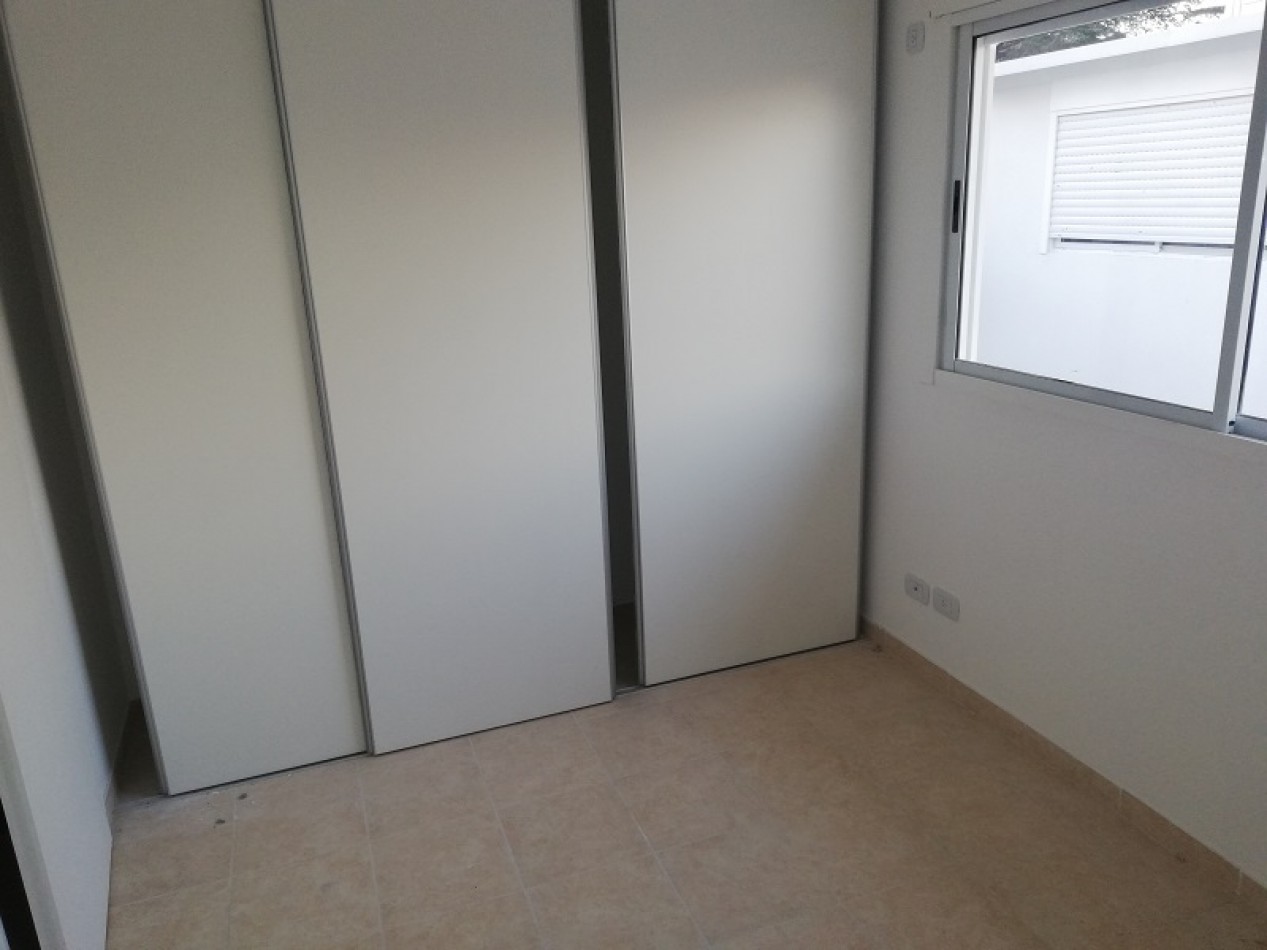 PH 4 AMB con TOILETTE, PATIO y TERRAZA | ABL y AYSA INCLUIDO | SIN EXPENSAS!!