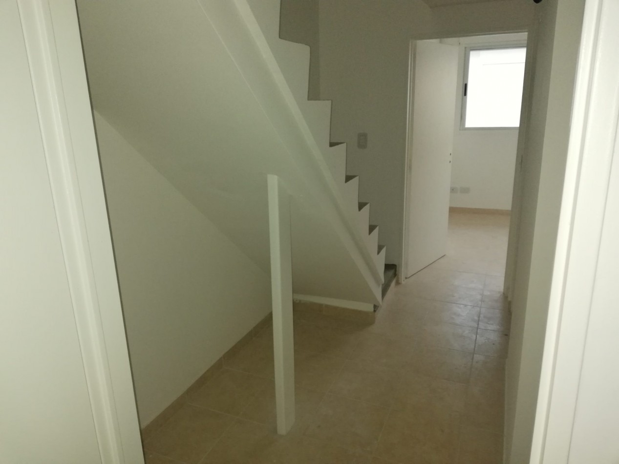 PH 4 AMB con TOILETTE, PATIO y TERRAZA | ABL y AYSA INCLUIDO | SIN EXPENSAS!!