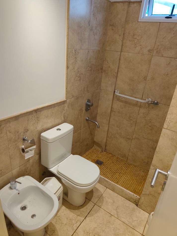 ALQUILER Monoambiente vivienda y/o apto profesional | Bauness 1244 - Excelente ubicacion