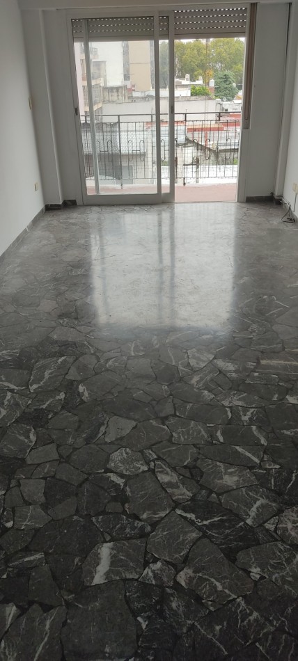 Excelente Dpto 4 AMB CON COCHERA | Se entrega todo pintado (ENERO 2026)