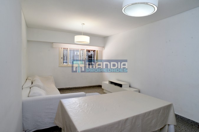 Venta 4 AMB  C/patio | Villa del Parque