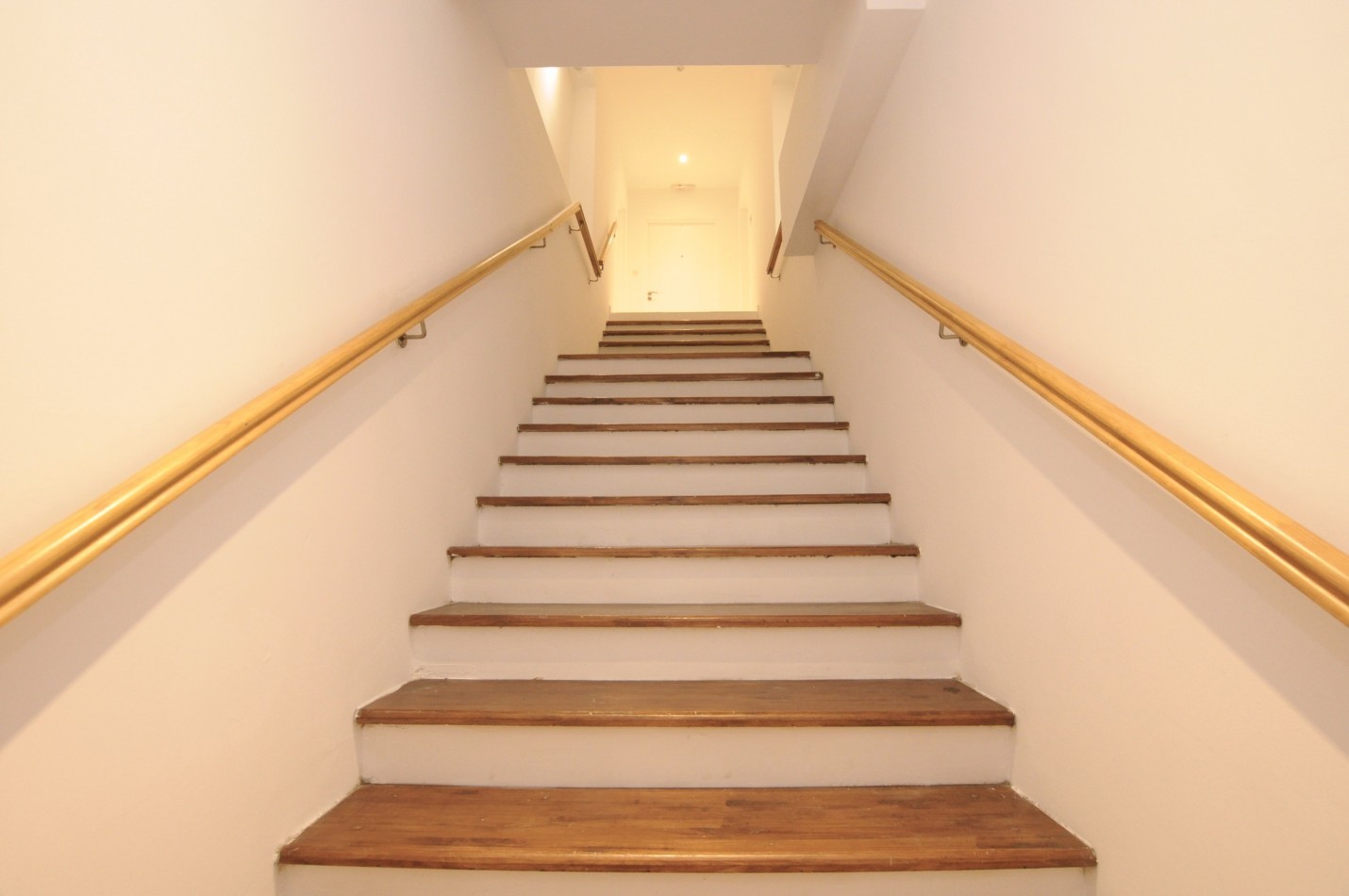 ALQUILER PH 3 AMBIENTES VILLA URQUIZA SIN EXPENSAS
