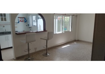 Alquiler Monoambiente | Cocina Independiente | PATIO